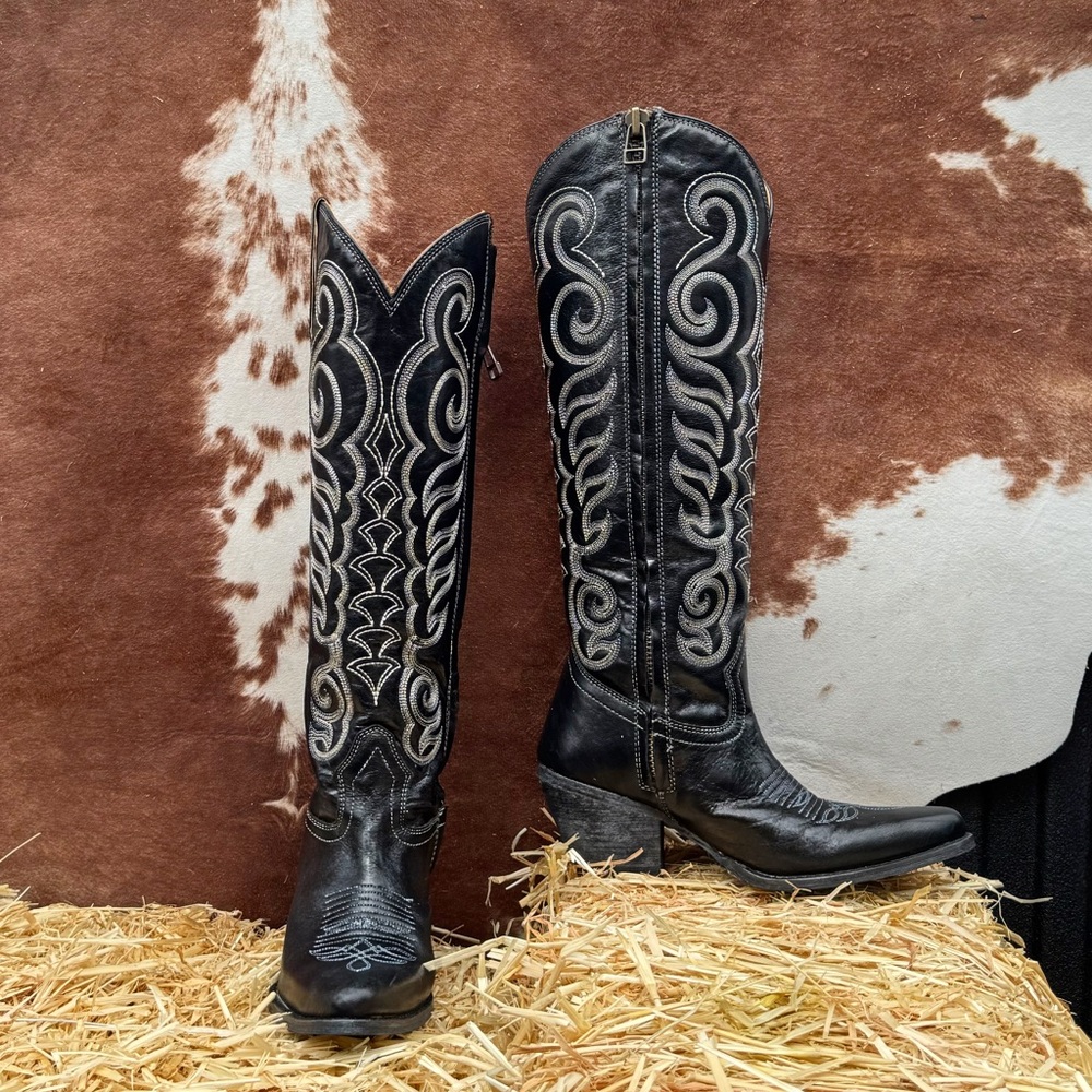 Black and White Embroidered Cowboy Boots